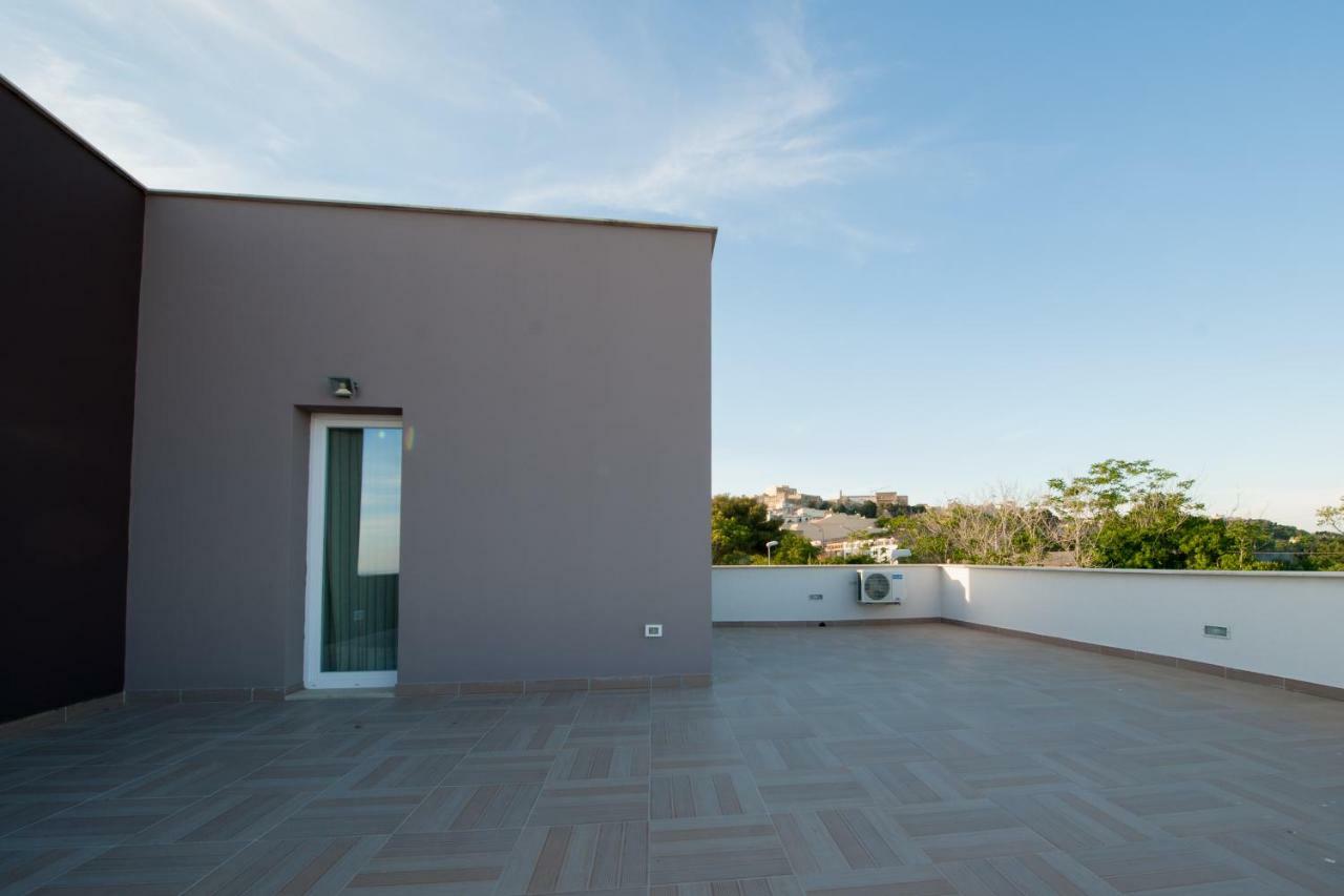 La Terrazza Di Harmakhis Hotel Partanna Exterior photo