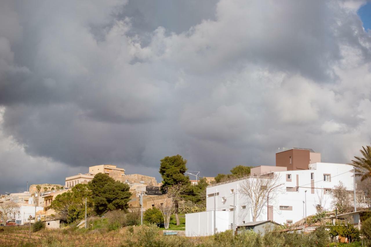 La Terrazza Di Harmakhis Hotel Partanna Exterior photo