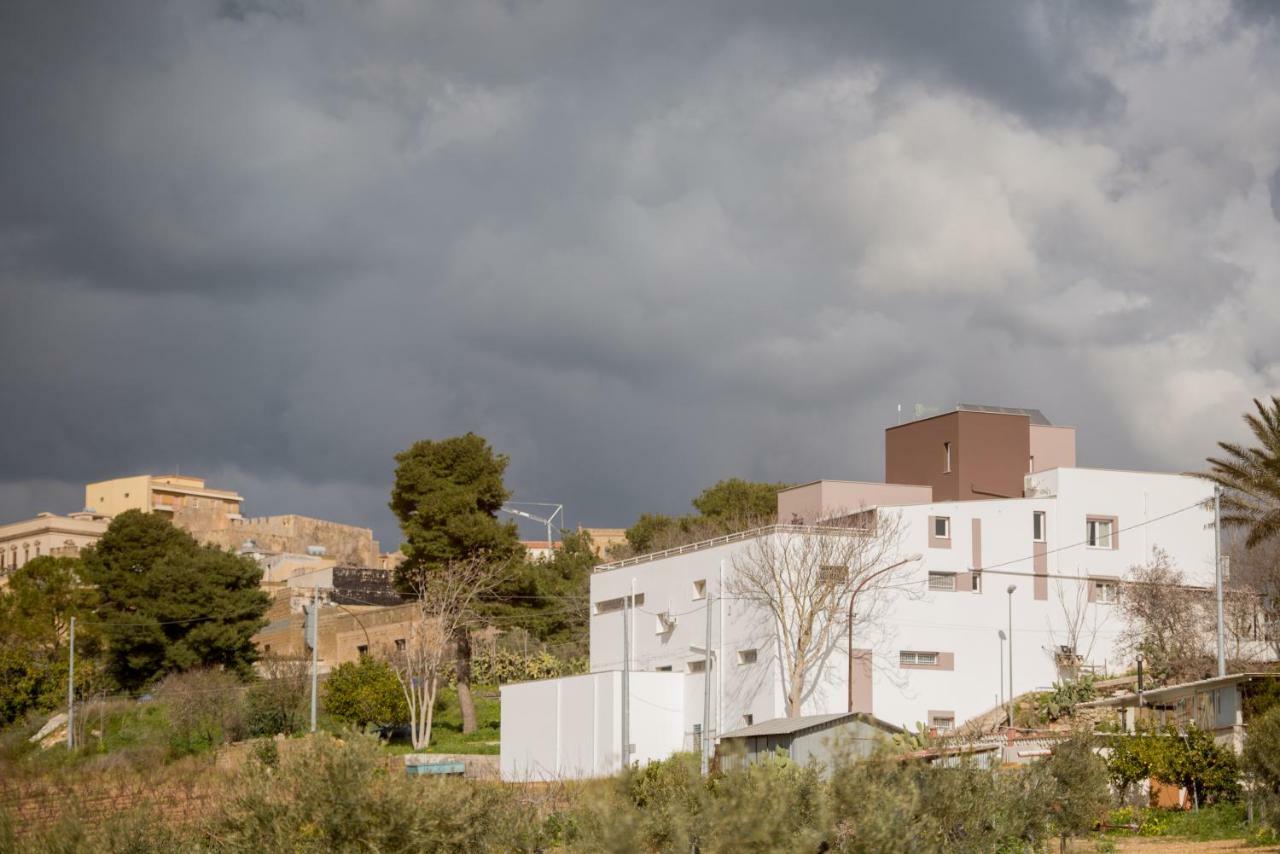 La Terrazza Di Harmakhis Hotel Partanna Exterior photo